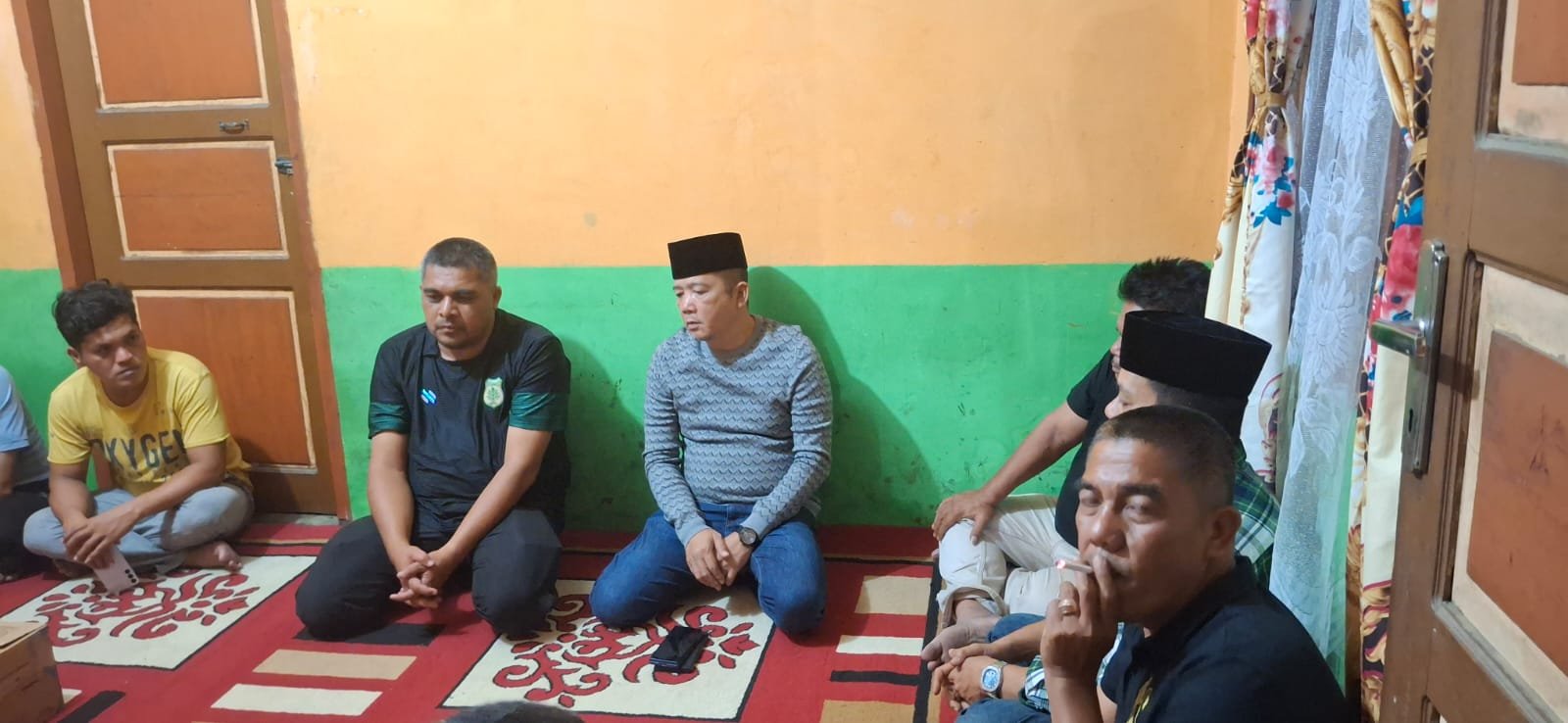 DPC Partai Gerindra Madina Santuni Korban Kebakaran di Desa Gunung Tua Tonga