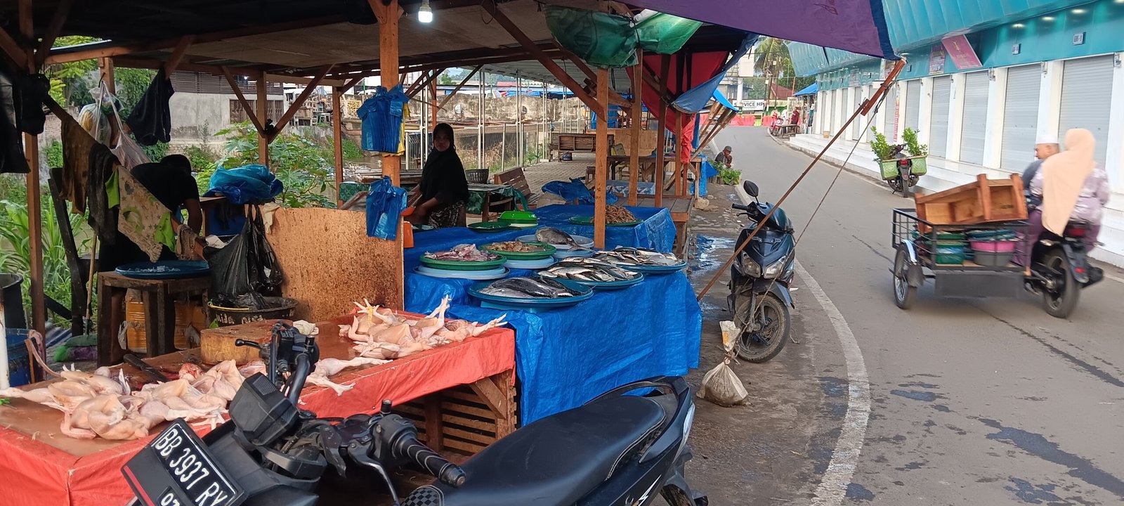 Pedagang Pasar Kuliling Panyabungan Tetap Nggak Mau Pindah