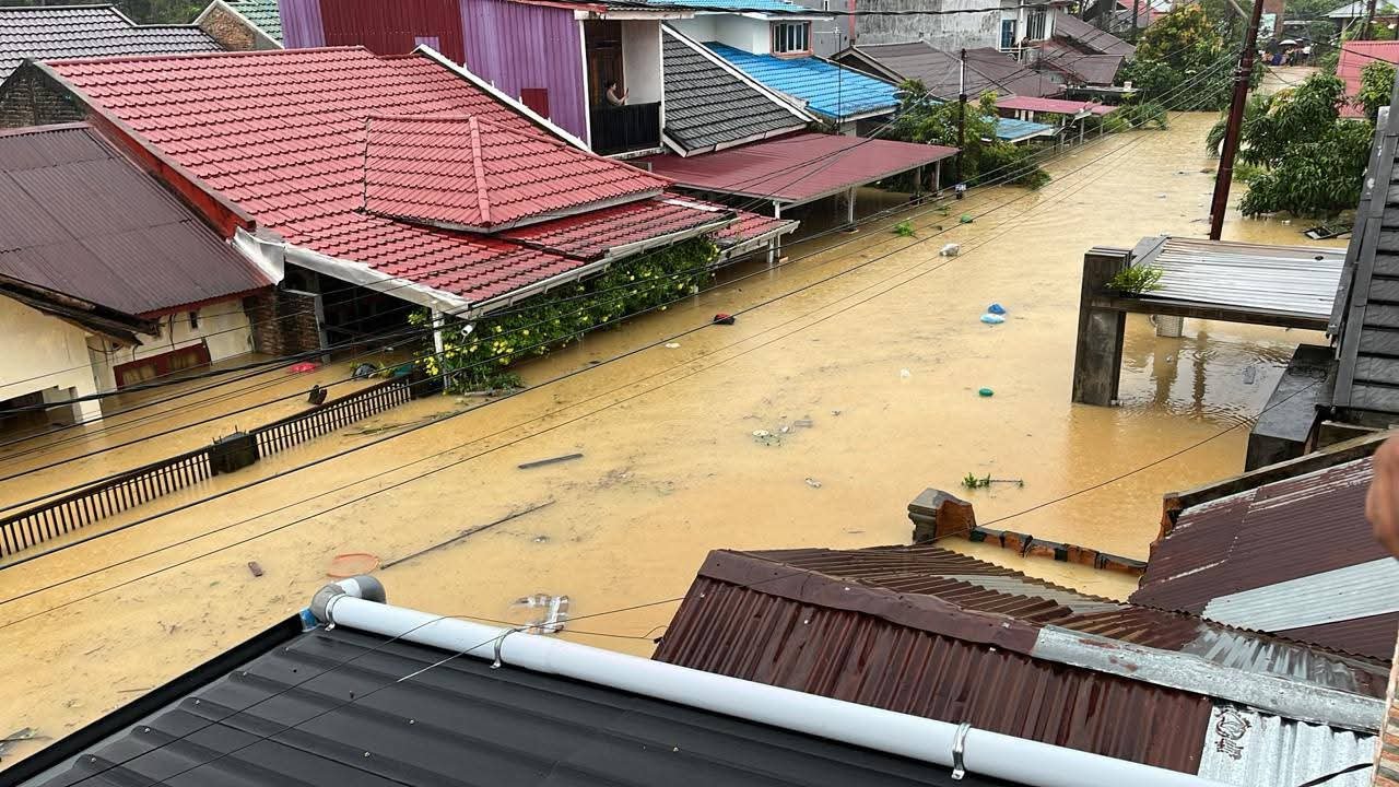 Update Bencana Kota Padang, Ribuan Warga Terdampak dan Terpaksa Mengungsi