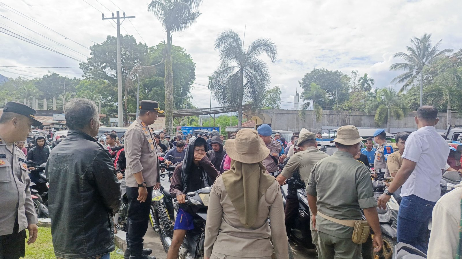 BBM di Madina Lingkaran Setan, Informasi Buat Bupati dan Kapolres Rp 40.000.-/ Liter BBM Pertalite