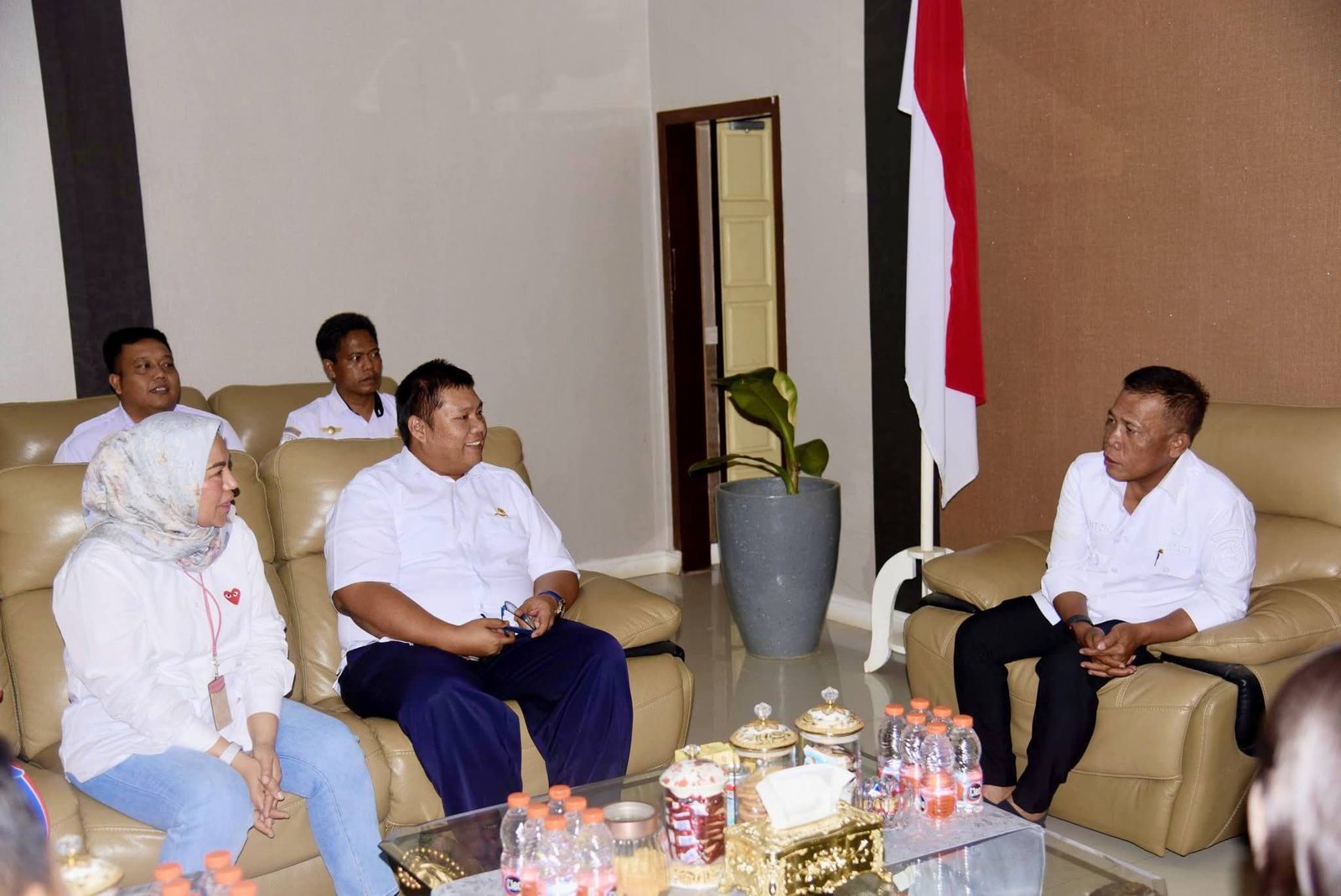 Bupati Tapanuli Tengah Dukung Penambahan Rute Terbang Wings Air