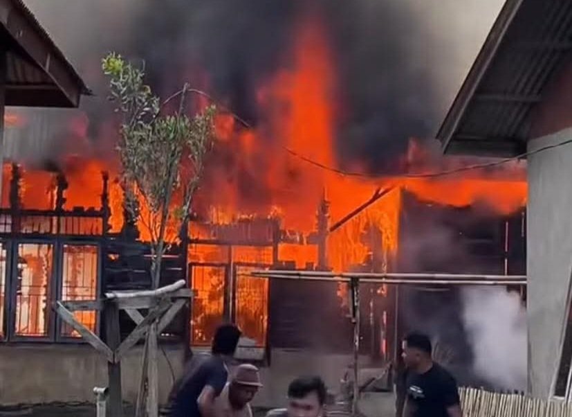 Satu Unit Rumah di Desa Sianggor Julu Kecamatan PSM Dilalap Sijago Merah
