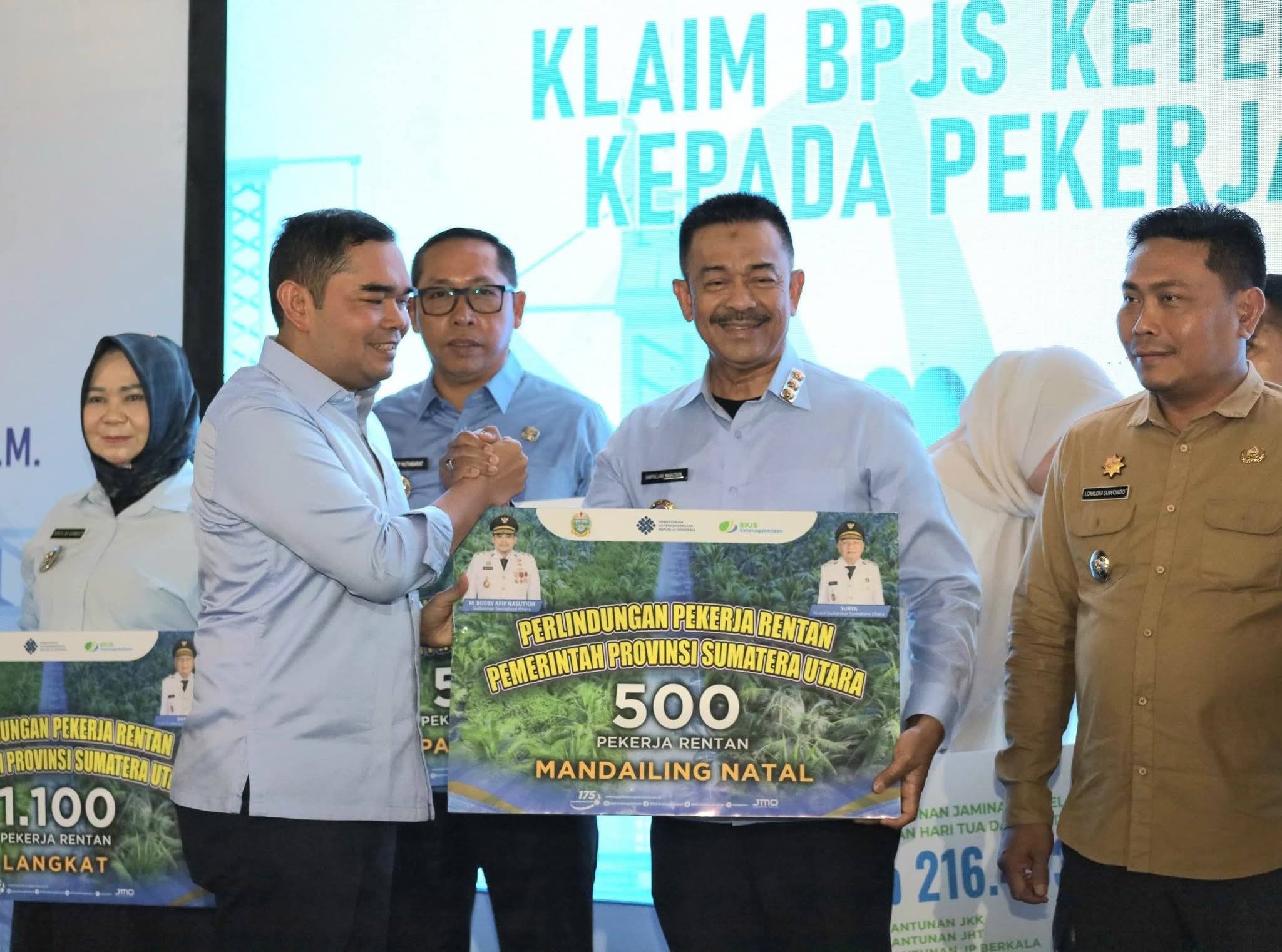 Pemkab Madina Terima 500 Kartu BPJS Ketenagakerjaan, Bupati Minta Perusahaan Proaktif