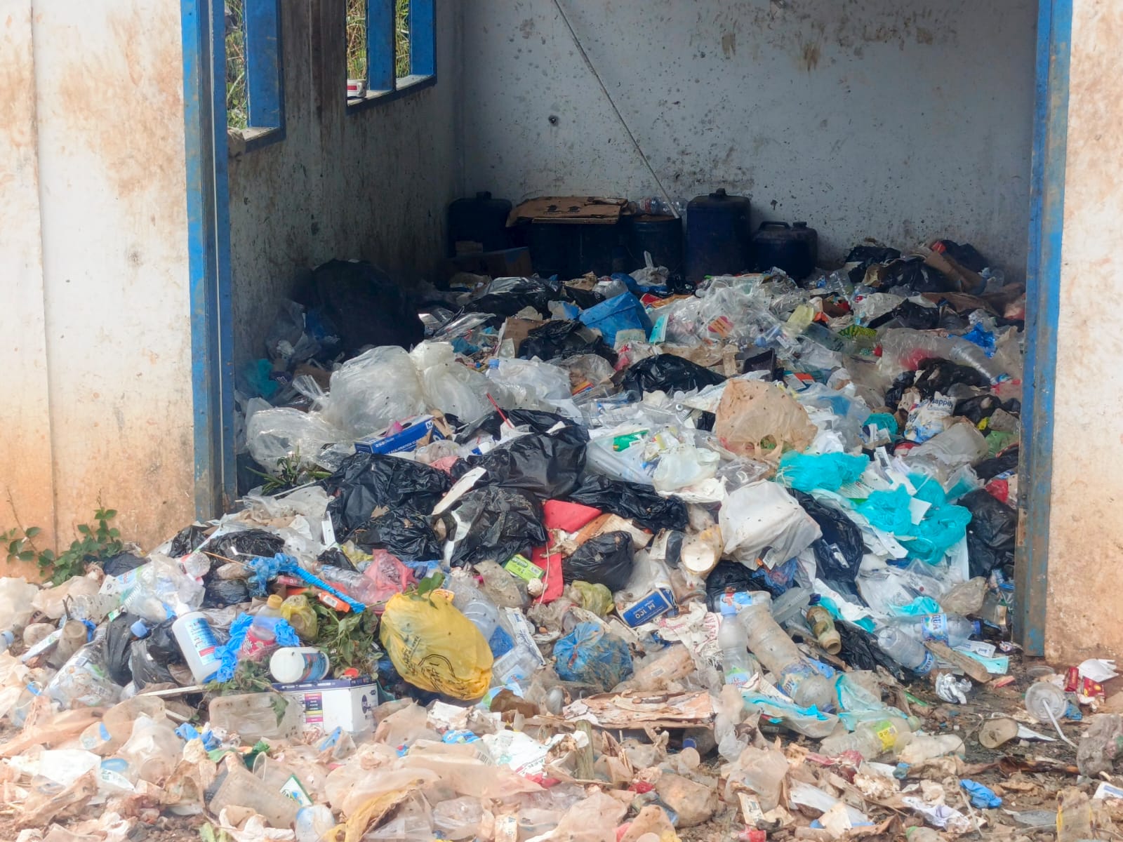 Direktur : Ke PPTK Saja, Pengelolaan Sampah Medis di RSUD Panyabungan Disorot Masyarakat, DPRD Madina Jangan Bungkam