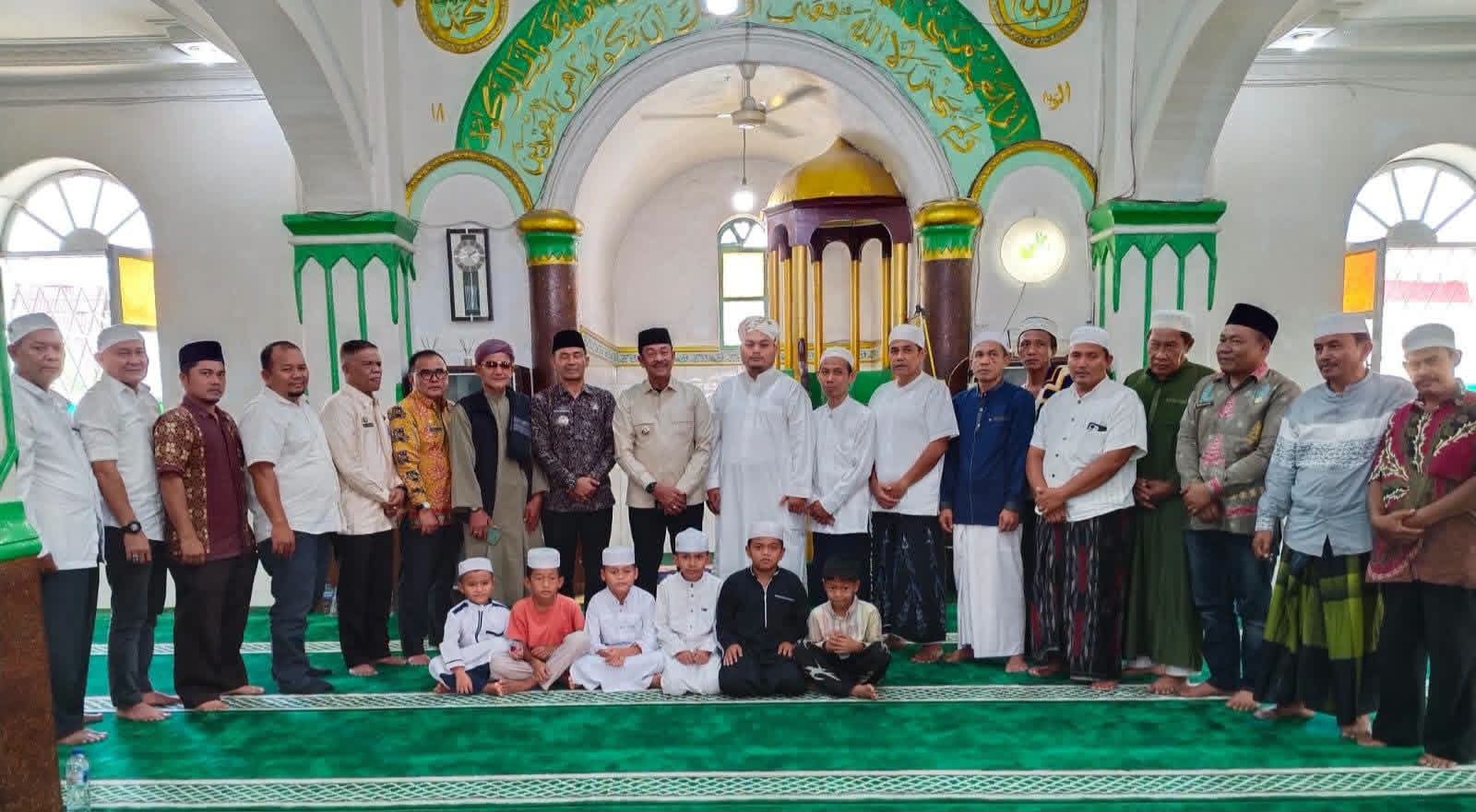 BKM Masjid Raya Panyabungan Terima Kunjungan Silaturahmi Bupati Madina