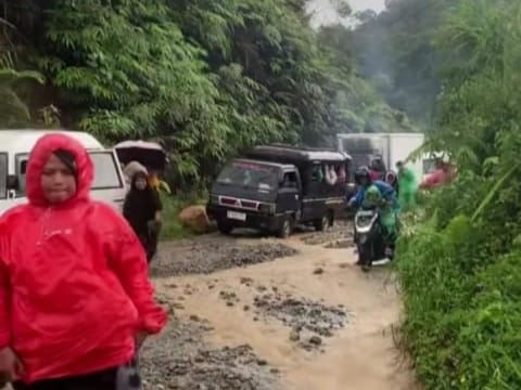 Ketua DPC.PDI Perjuangan Madina : Jalan Jembatan Merah – Simpang Gambir Sudah Layak Menjadi Jalan Nasional