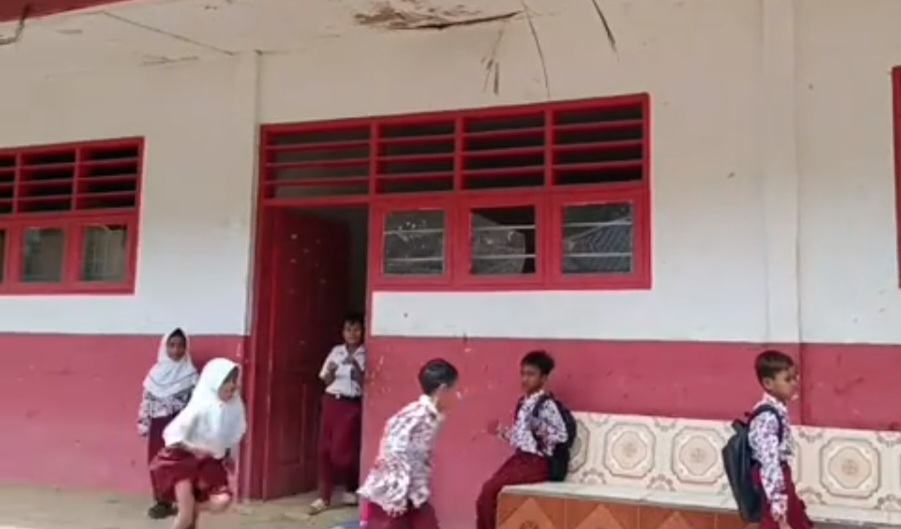 Hasil Musyawarah, Guru Libur 2 Hari/ Minggu, Orangtua Siswa SDN 132 Huta Tua Minta Kadis Pendidikan Madina Bertindak