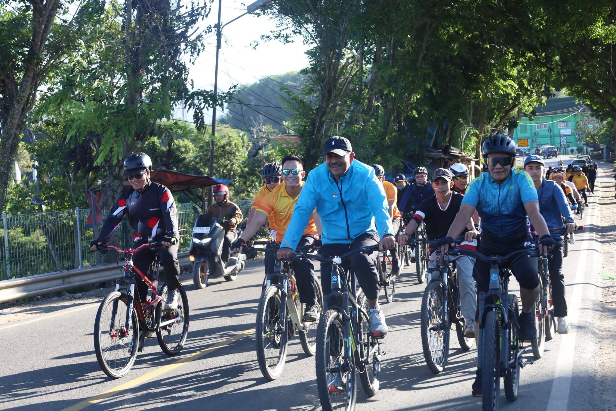 Menyambut HUT Ke – 81 RI, Ratusan Peserta Meriahkan Fun Bike Pemkab Madina