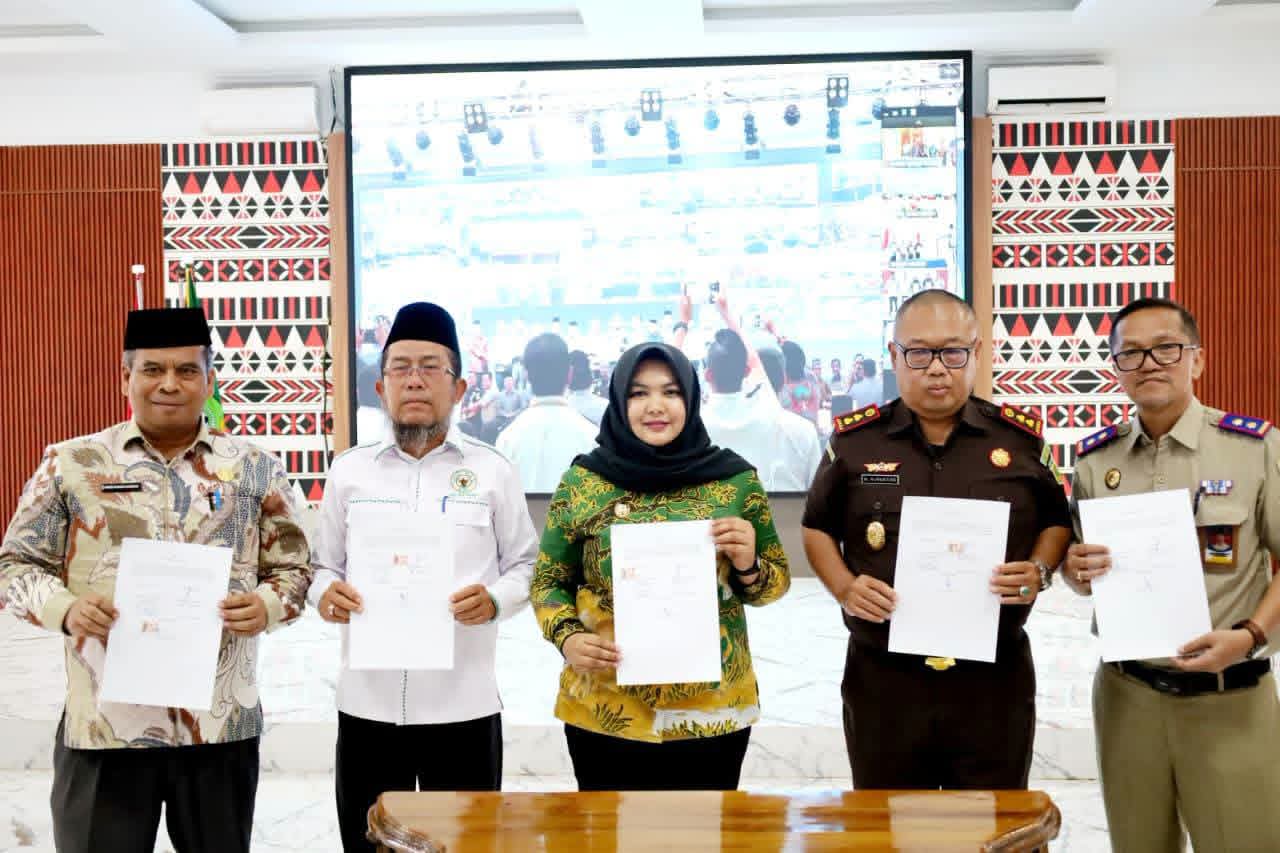 Pemkab Madina dan Empat Lembaga Lain Teken MoU Percepatan Pendaftaran Tanah Wakaf