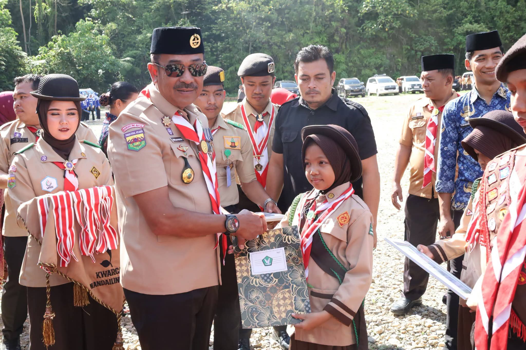 Bupati Pimpin Upacara HUT Pramuka Ke -65 di Mandailing Natal
