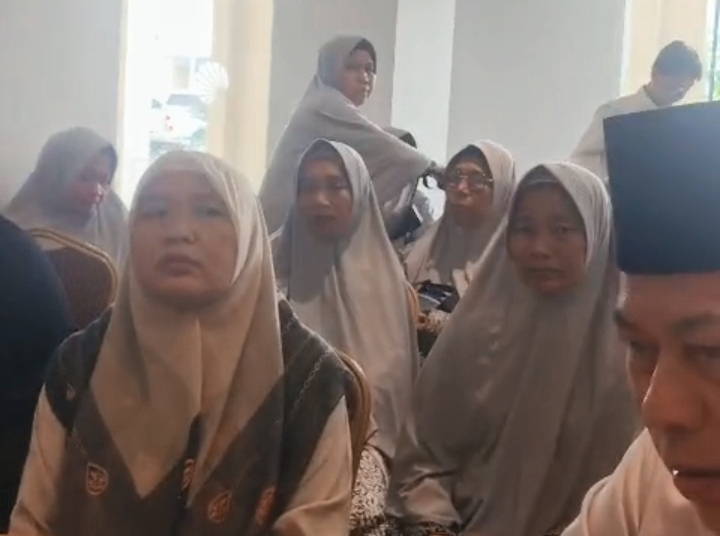Jemaah Umrah Asal Madina Terlantar di Medan, Travel Sultan Andarus ” Bodong ” Ini Kata Ketua GRIP Jaya