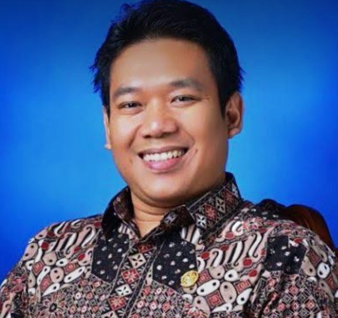 Bobby Harus Belajar (Lagi) Kewenangan Kepala Daerah