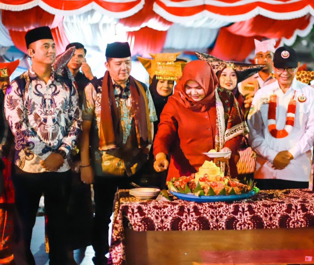 HUT Ke -10 IKM, Ketua DPRD Madina : Orang Minang Suku Yang Unggul Diberbagai Bidang