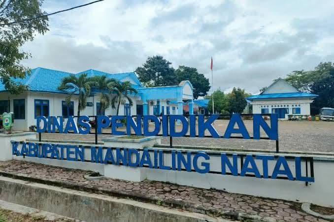 Kasek SDN 087 Kembalikan Uang Siswa, Menonton Animasi Murid SD Rp 15.000 – Rp 20.000/ Orang