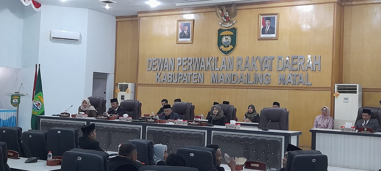 Sidang Paripurna Pengantar Nota Keuangan P- APBD Madina TA 2026 Diwarnai ” Walk Out ” Fraksi Persatuan Hati Nurani