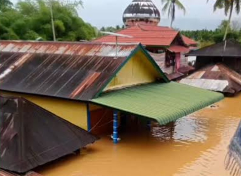 Merasa Dibodohi Kepala Desa, Warga Harapkan Bupati Madina Panggil Empat Kades di Siulangaling Untuk Klarifikasi