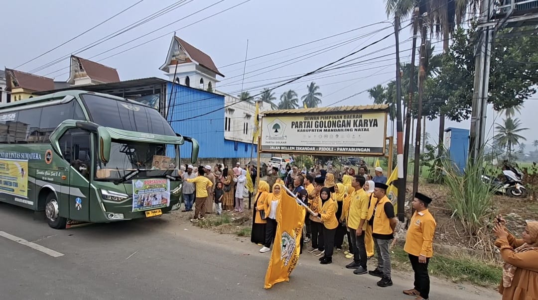 Momen HUT Golkar Ke -62, DPD.Golkar Lepas Kontingen Porsadin Madina
